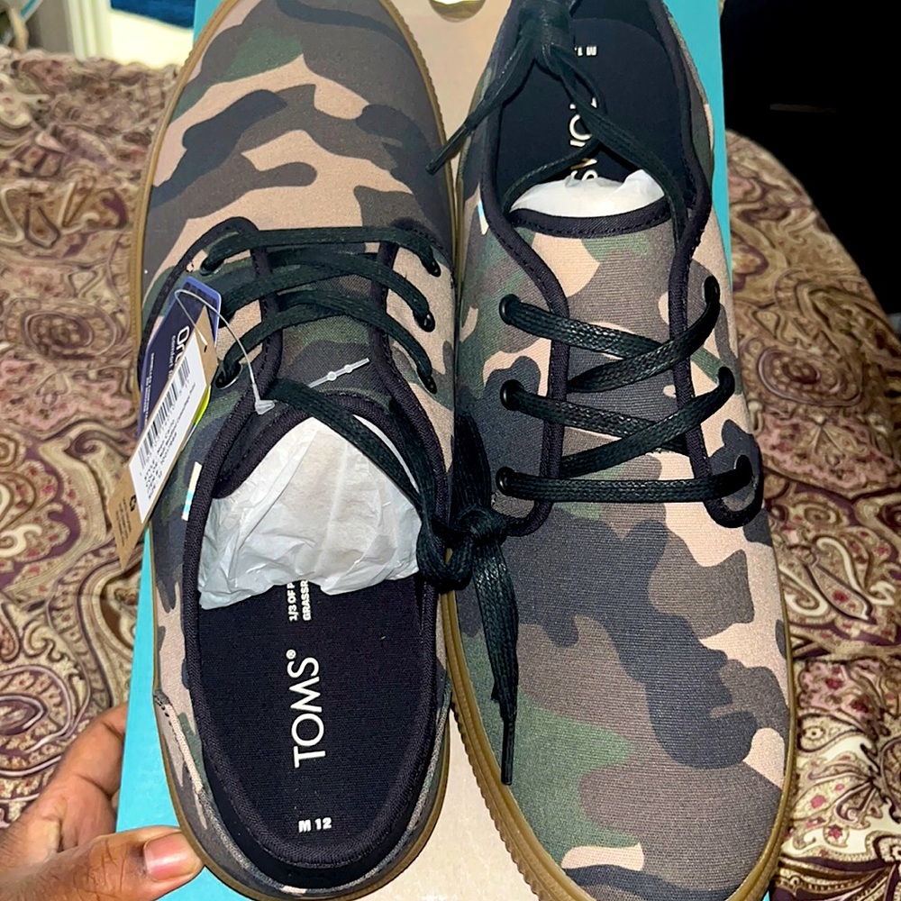 Camouflage Toms- Size 12 Men- BRAND NWT